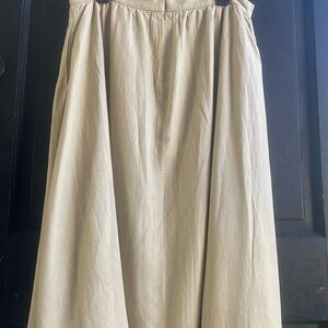 Elegant Tan Women's Skirt